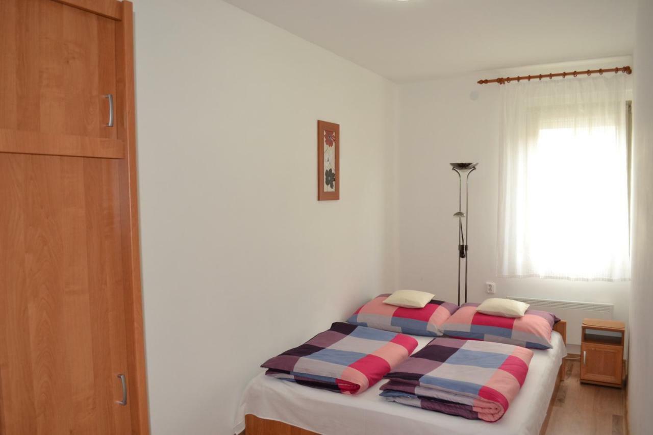 Liliom Apartman Gyula Zewnętrze zdjęcie